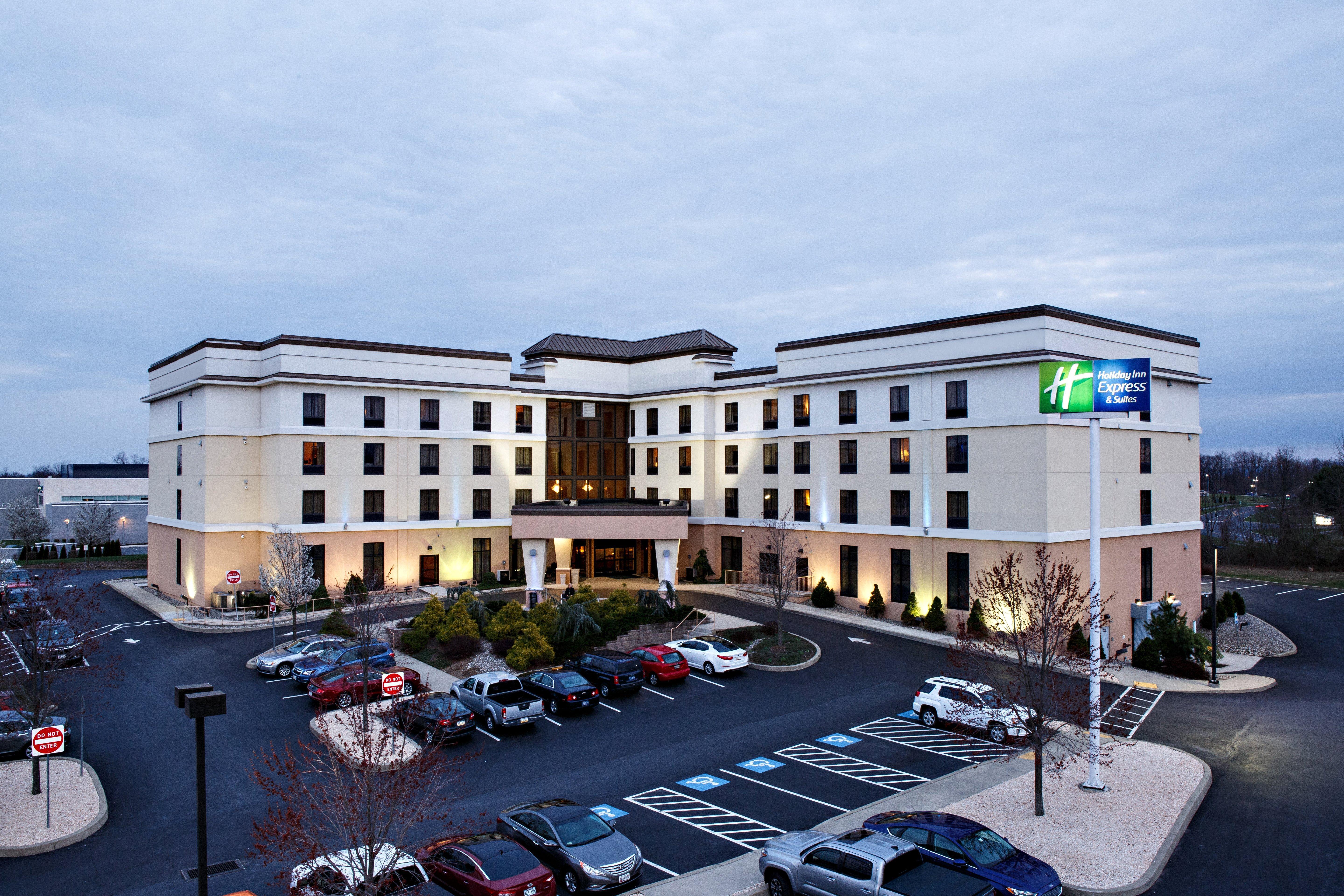 Holiday Inn Express & Suites Harrisburg West Mechanicsburg Εξωτερικό φωτογραφία